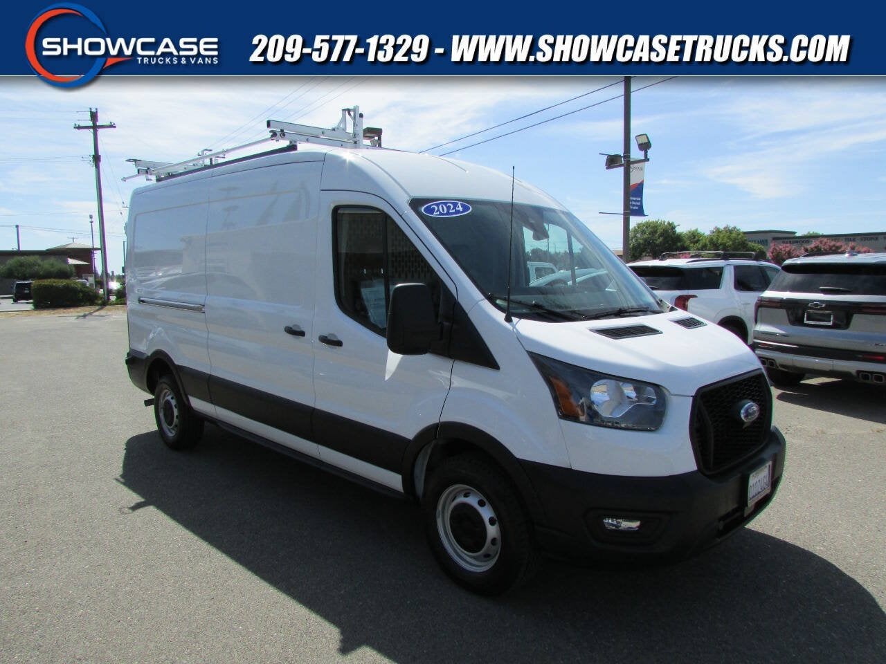 2024 Ford Transit Cargo Van 250 3dr LWB Medium Roof Cargo Van in Oxford White — front three-quarter view