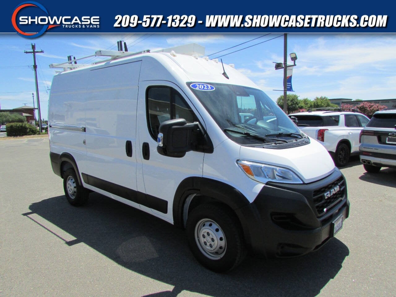 2023 RAM ProMaster Cargo Van 1500 136 WB 3dr High Roof Cargo Van in Bright White Clearcoat — front three-quarter view