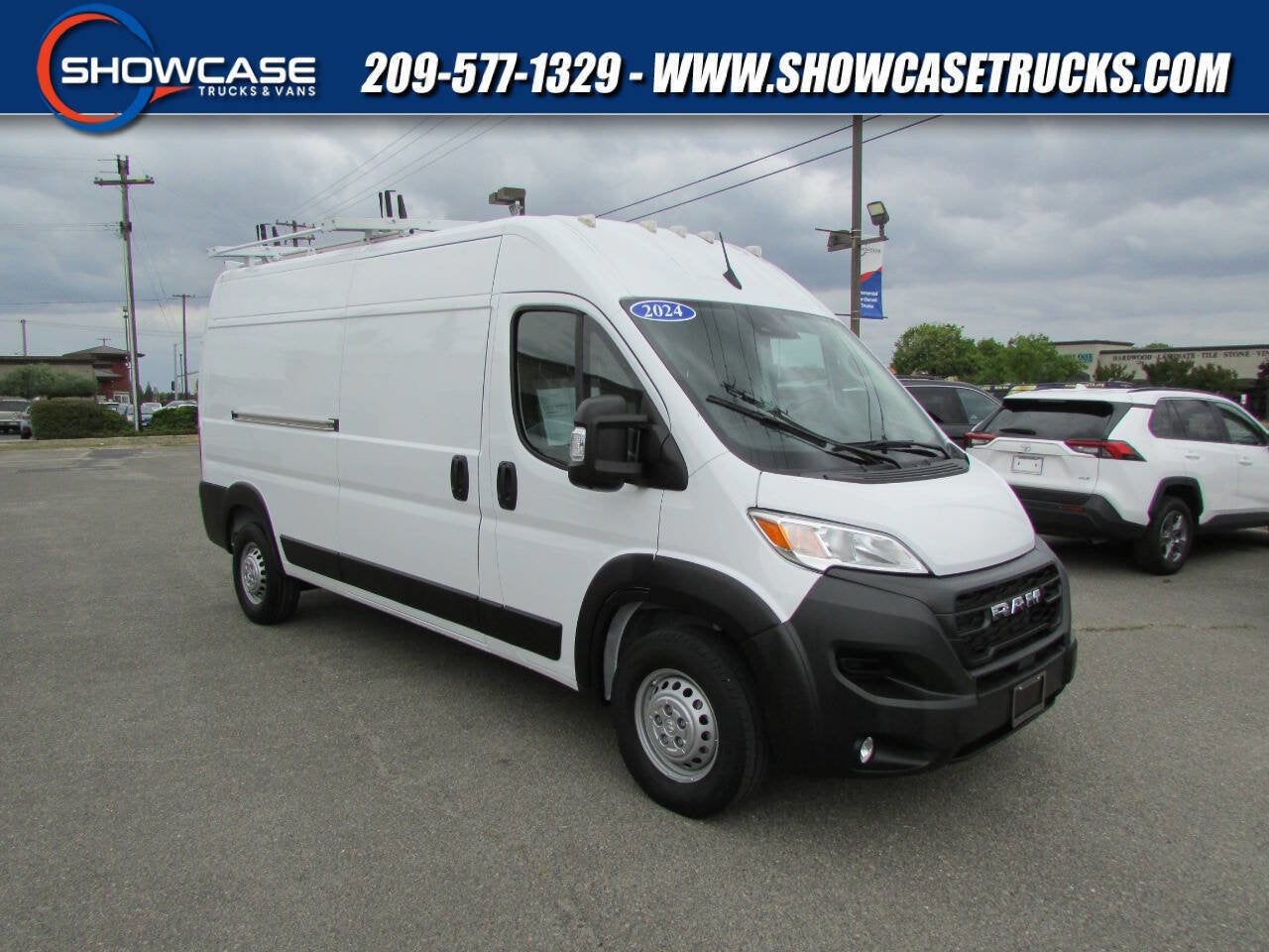 2024 RAM ProMaster Cargo Van Tradesman in Bright White Clearcoat — front three-quarter view